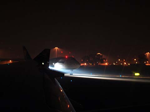 Bild176: Lufthansa im Gefolge