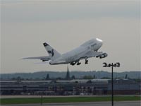 Boeing747 SP-86 / EP-IAD in London