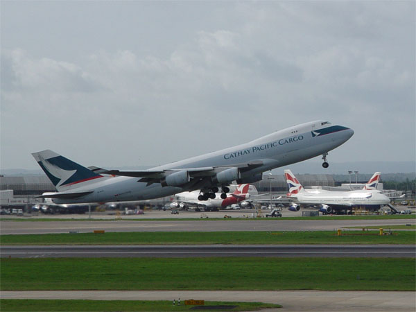 Boeing 747-467 F/SCD / B-HUO