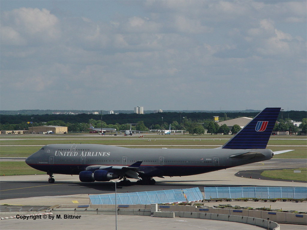 Boeing747-451 / N106UA / Taxiing in Frankfurt
