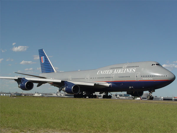 Boeing747-422 / N187UA / Take off in Sydney