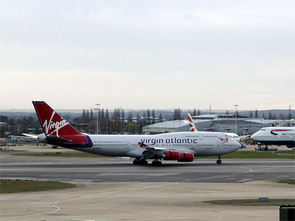 Boeing 747-4Q8 / G-VTOP / Virginia Plain